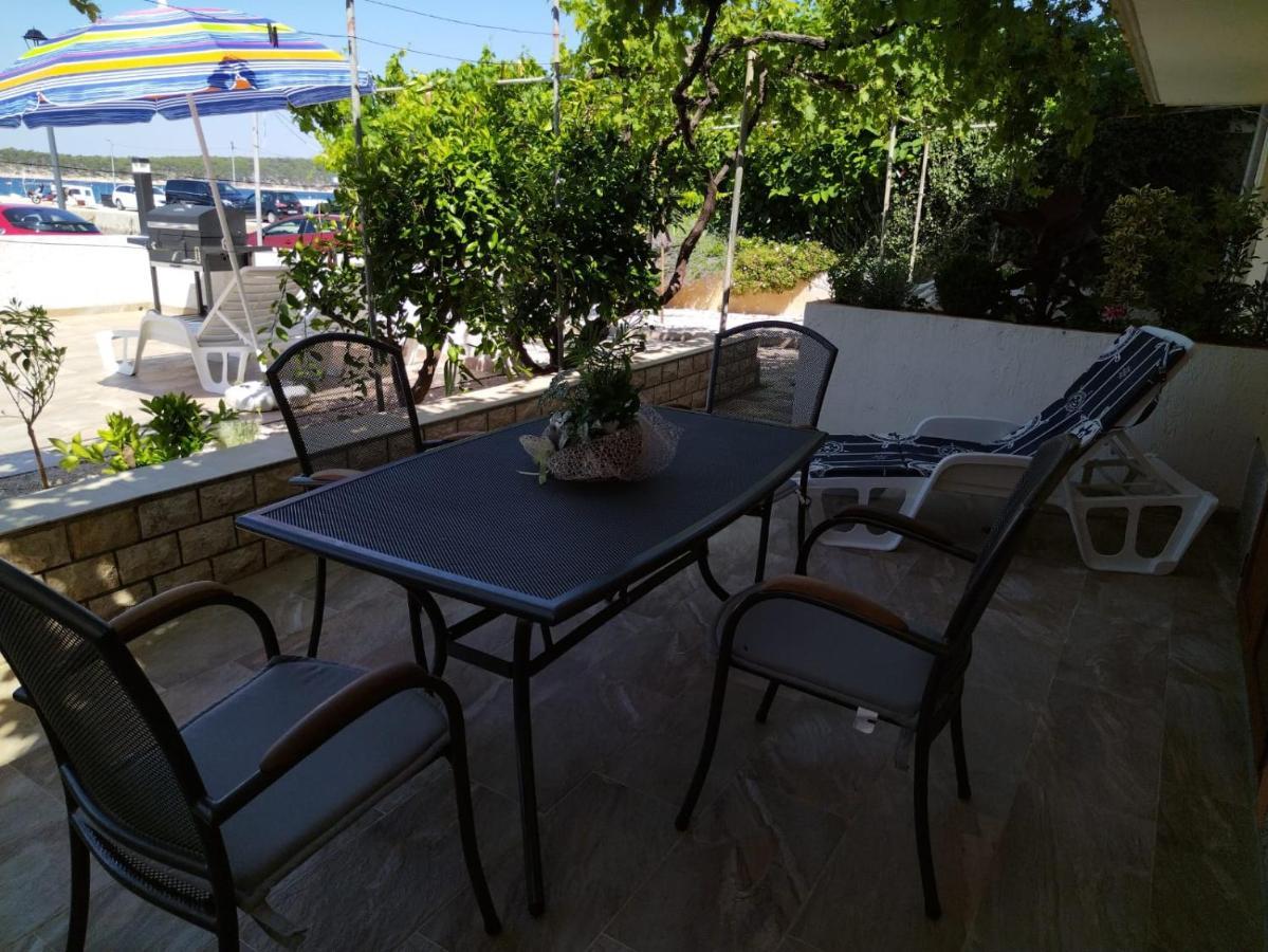 Apartmani Katarina Barbat na Rabu Exterior photo