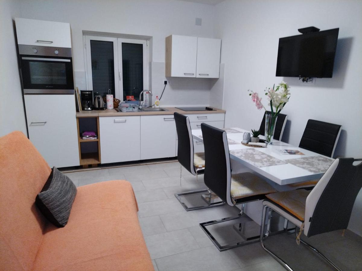 Apartmani Katarina Barbat na Rabu Exterior photo