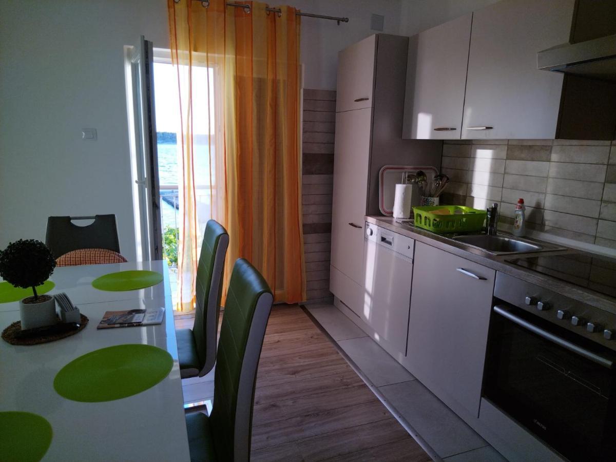 Apartmani Katarina Barbat na Rabu Exterior photo