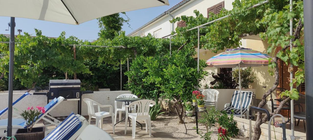 Apartmani Katarina Barbat na Rabu Exterior photo