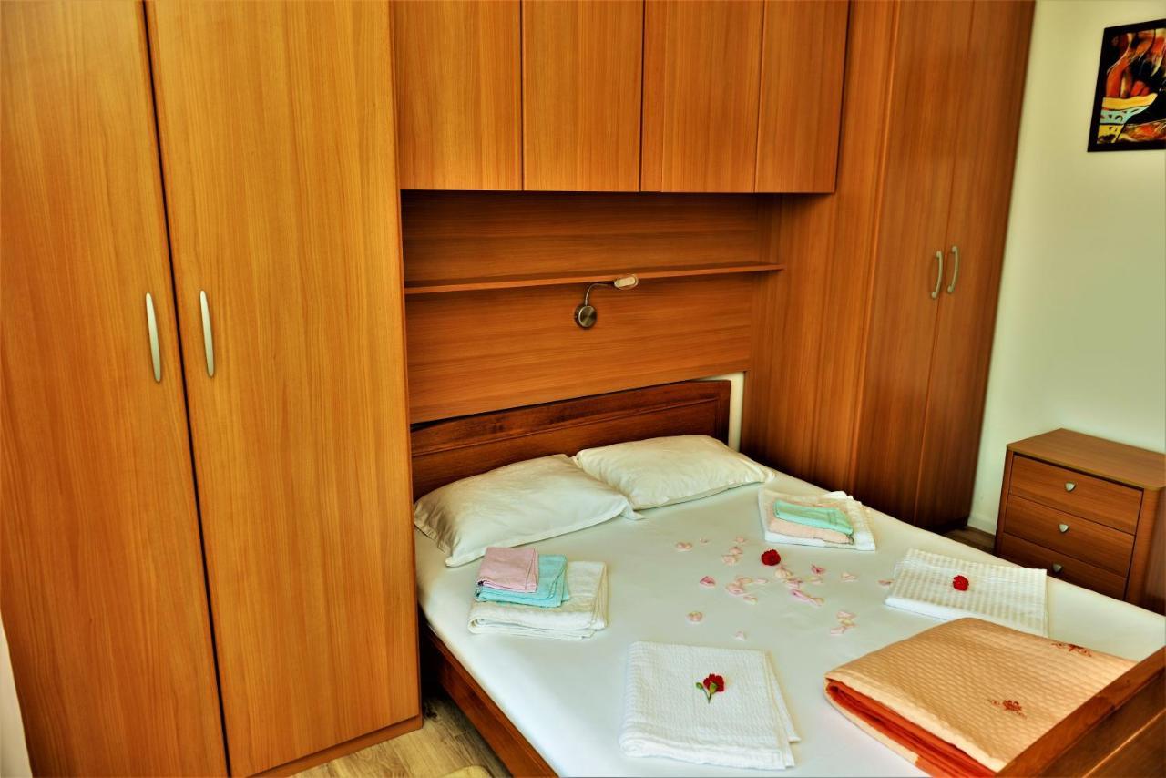 Apartmani Katarina Barbat na Rabu Exterior photo