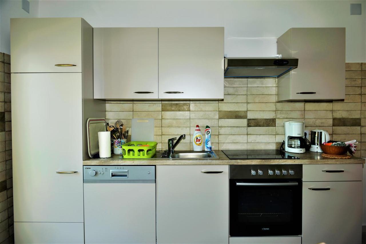 Apartmani Katarina Barbat na Rabu Exterior photo